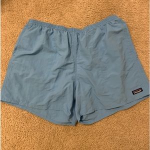 Patagonia’s Men’s baggies shorts 5-in size XXL